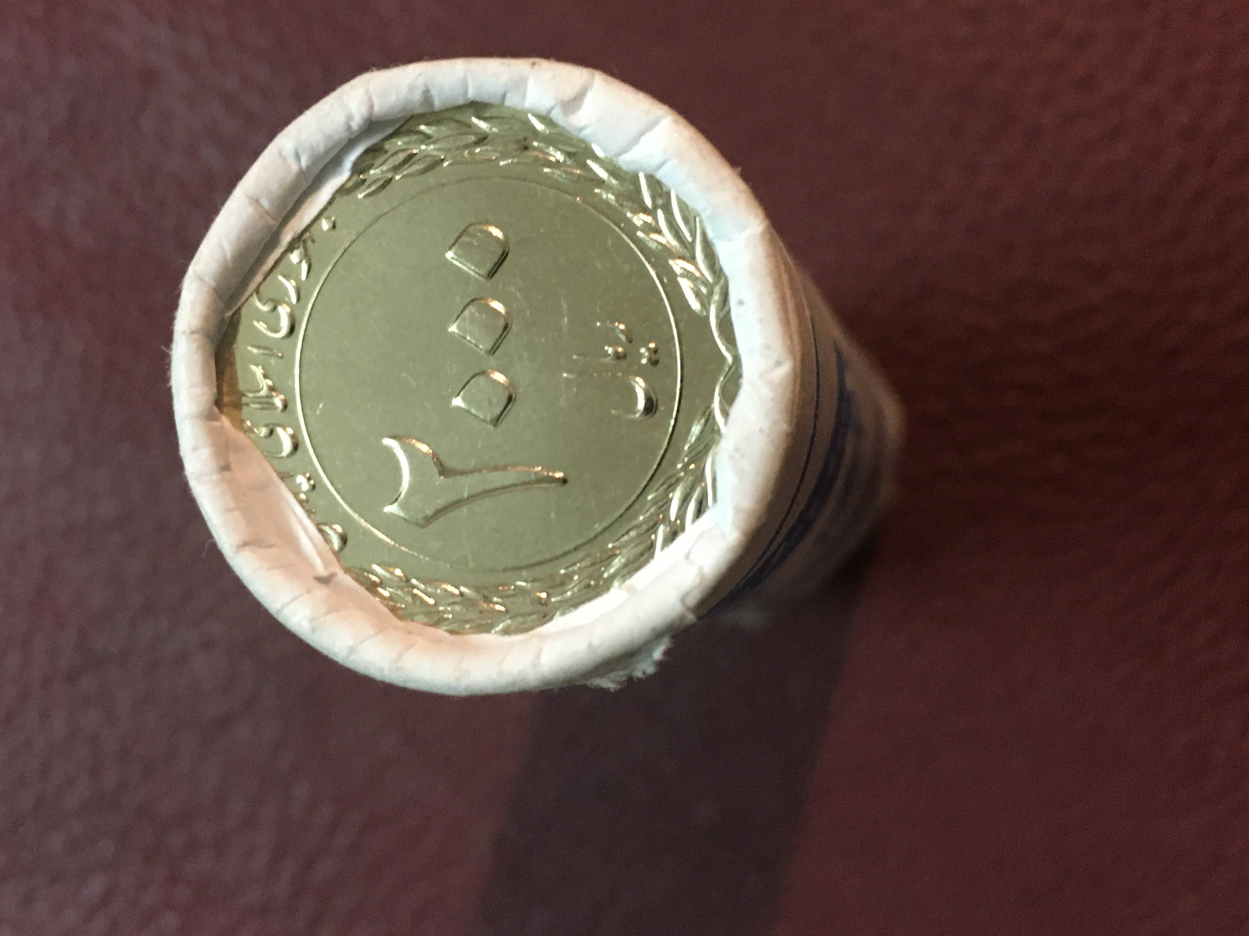 رول بانکی سکه ٢٠٠ تومانی سند چشم انداز کاملا سالم بدون چسب و پارکی کمیاب